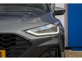 Ford Focus thumbnail 4