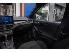 Ford Focus thumbnail 42