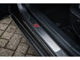 Ford Focus thumbnail 45