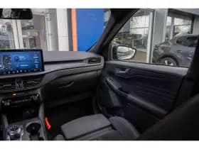 Ford Kuga thumbnail 50