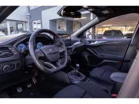 Ford Focus thumbnail 2
