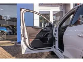 Ford Focus thumbnail 19