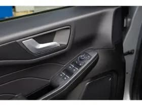 Ford Kuga thumbnail 18