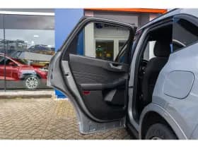 Ford Kuga thumbnail 19