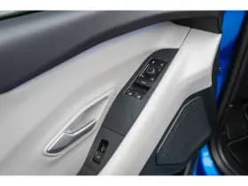 Ford Explorer thumbnail 24