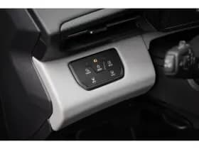 Ford Explorer thumbnail 26