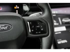 Ford Explorer thumbnail 31