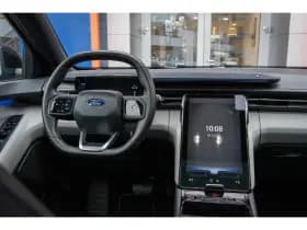 Ford Explorer thumbnail 33
