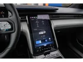 Ford Explorer thumbnail 40