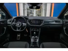 Volkswagen T-Roc thumbnail 11