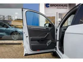 Volkswagen T-Roc thumbnail 18