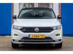 Volkswagen T-Roc thumbnail 3