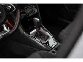 Volkswagen T-Roc thumbnail 21