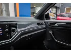 Volkswagen T-Roc thumbnail 29