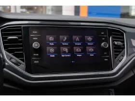 Volkswagen T-Roc thumbnail 31