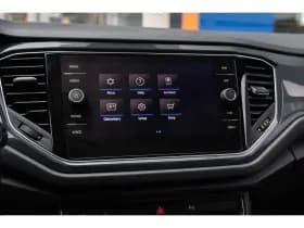 Volkswagen T-Roc thumbnail 32