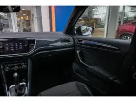 Volkswagen T-Roc thumbnail 41
