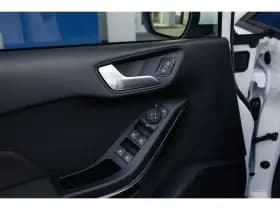 Ford Fiesta thumbnail 23