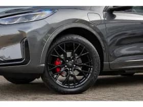 Ford Kuga thumbnail 3