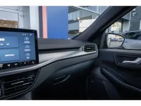 Ford Kuga thumbnail 36