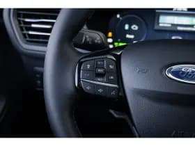 Ford Kuga thumbnail 38