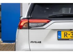 Toyota RAV4 thumbnail 10