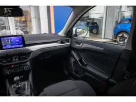 Ford Focus thumbnail 41