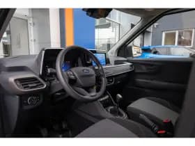 Ford Transit Courier thumbnail 2