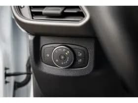 Ford Transit Courier thumbnail 18