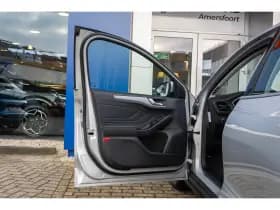 Ford Focus thumbnail 11