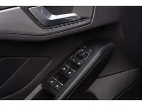 Ford Focus thumbnail 25