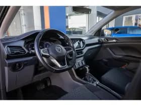 Volkswagen T-Cross thumbnail 2