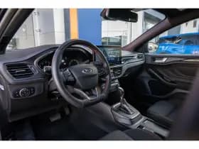 Ford Focus thumbnail 12