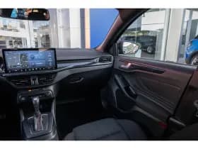 Ford Focus thumbnail 25