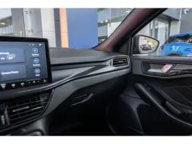 Ford Focus thumbnail 30
