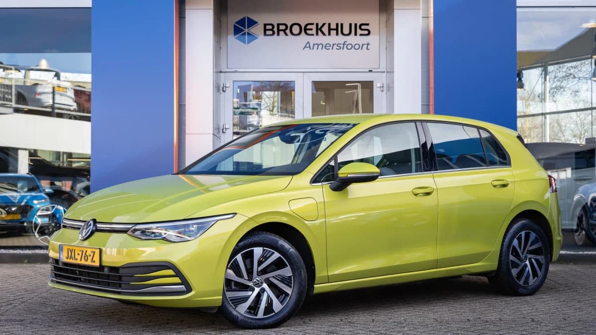 Volkswagen Golf — foto 1