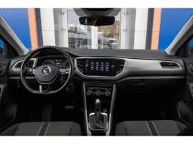 Volkswagen T-Roc thumbnail 2