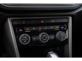Volkswagen T-Roc thumbnail 31