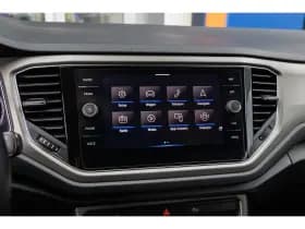 Volkswagen T-Roc thumbnail 36