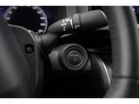 Toyota C-HR thumbnail 26