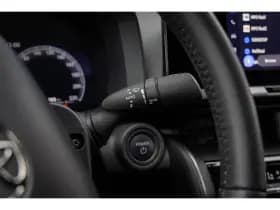 Toyota C-HR thumbnail 28