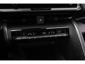 Toyota C-HR thumbnail 32