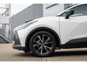 Toyota C-HR thumbnail 7
