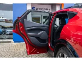 Ford Mustang Mach-E thumbnail 18