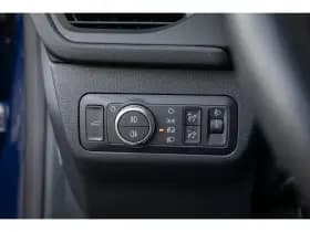 Ford Kuga thumbnail 51