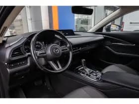 Mazda CX-30 thumbnail 2