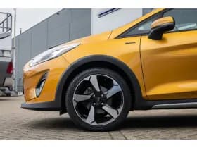 Ford Fiesta thumbnail 6