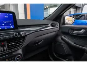 Ford Kuga thumbnail 41