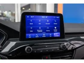 Ford Kuga thumbnail 48