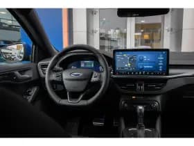 Ford Focus thumbnail 12